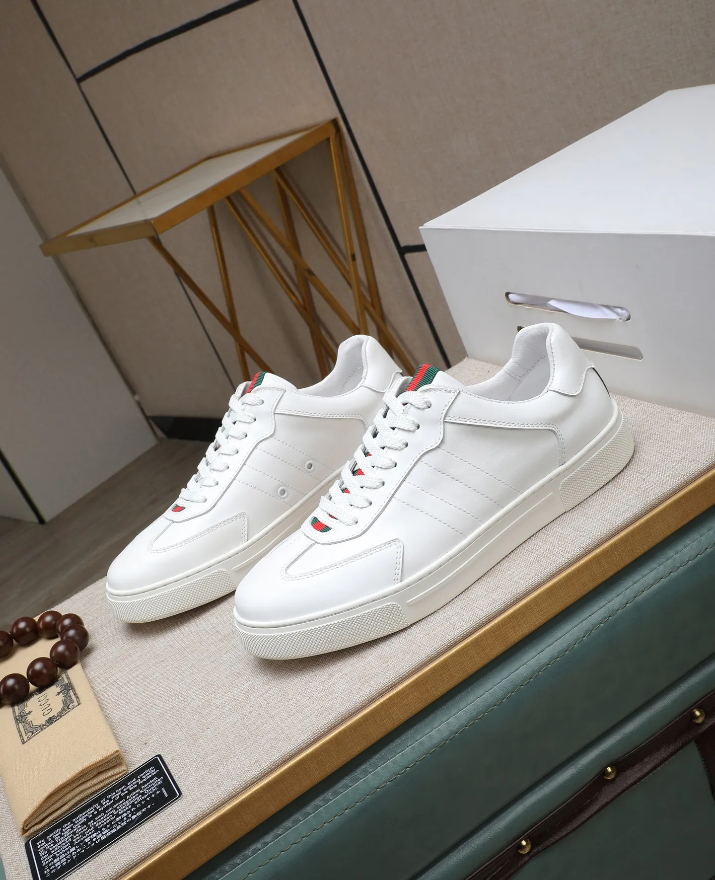 Men's shoes 💰420 GUCCI🔍🔍The latest model is available at the counter simultaneously. Original calfskin imported from Italy, genuine leather lining, (high-end, extravagant and classy) with exquisite workmanship. Sole: Original sole provided by the original factory. ⚠Exclusive double-layer movable molded sole is super comfortable⚠. Photographed in real life. 🎬The real thing is better. 🔍🔍"High quality·Follow the order" code number 38-44